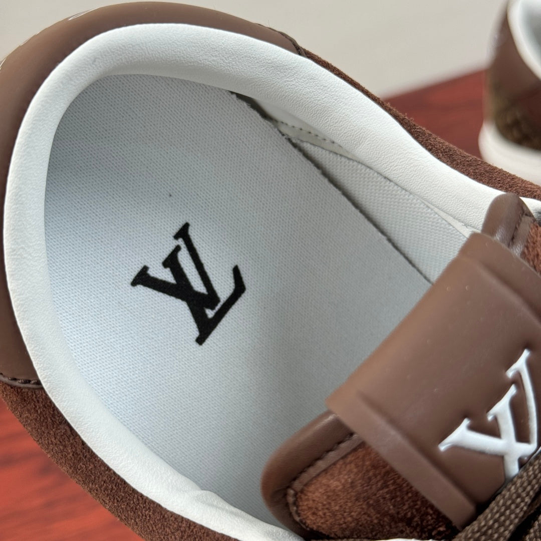 Кросівки з натуральної замші та текстилю Louis Vuitton