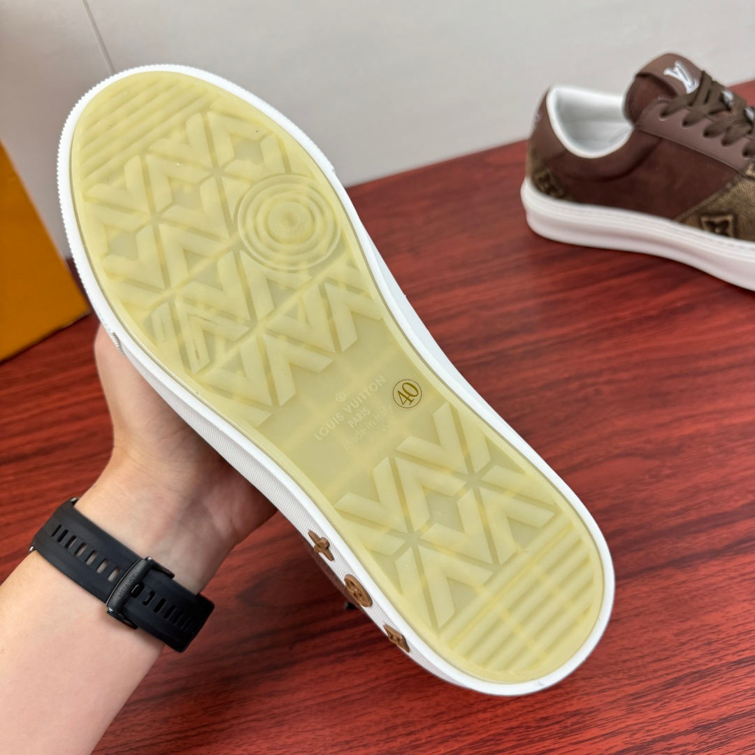 Кросівки з натуральної замші та текстилю Louis Vuitton