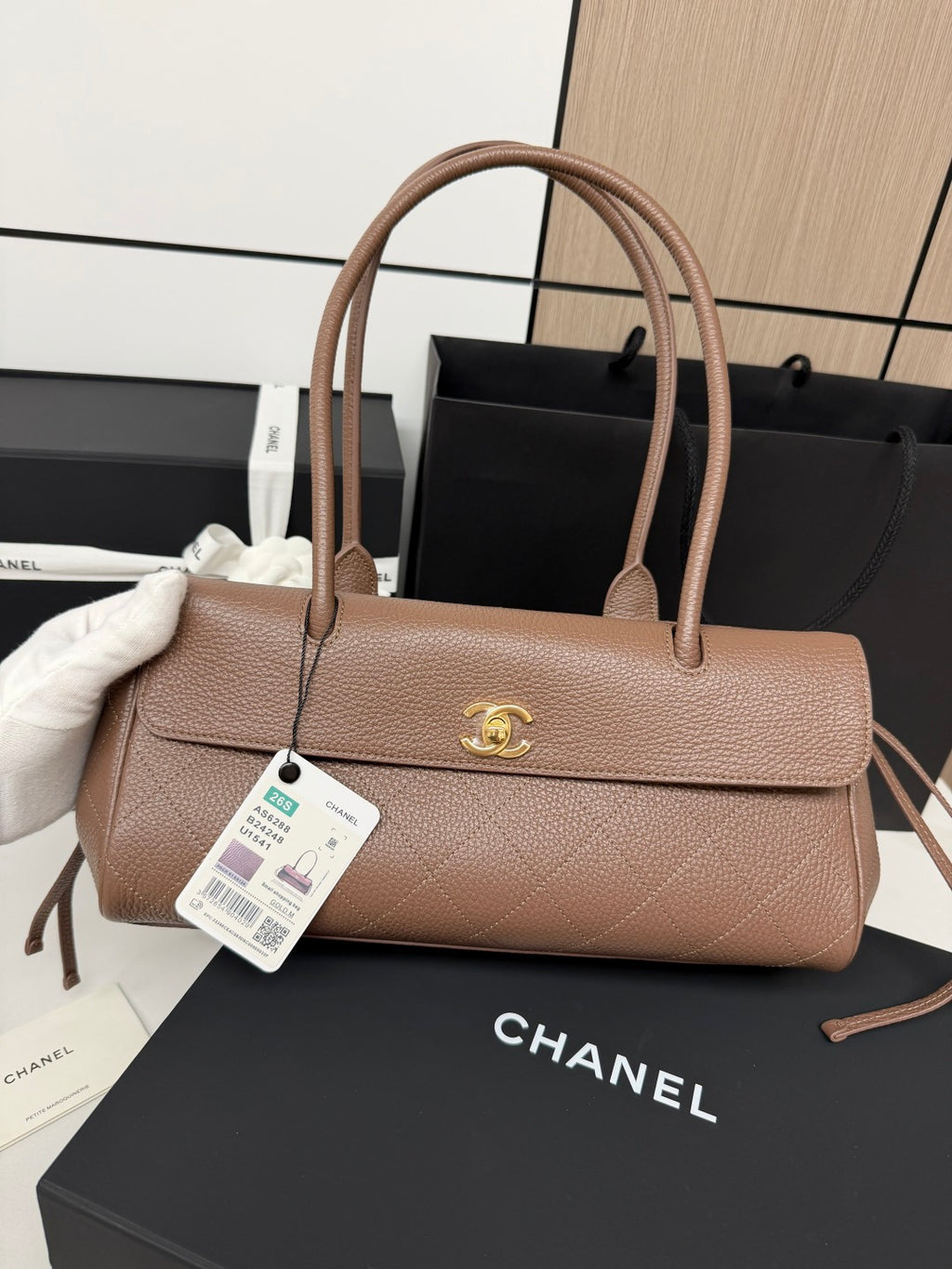 Жіноча сумка-багет Chanel Baguette Bowling