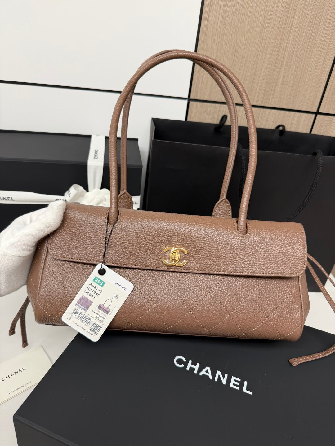 Жіноча сумка-багет Chanel Baguette Bowling