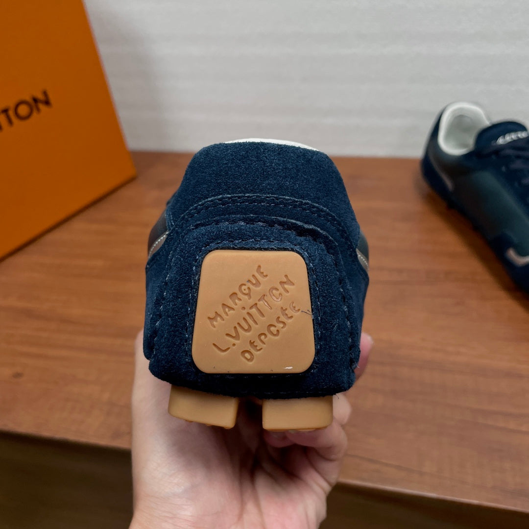 Кросівки Louis Vuitton з натуральної замші