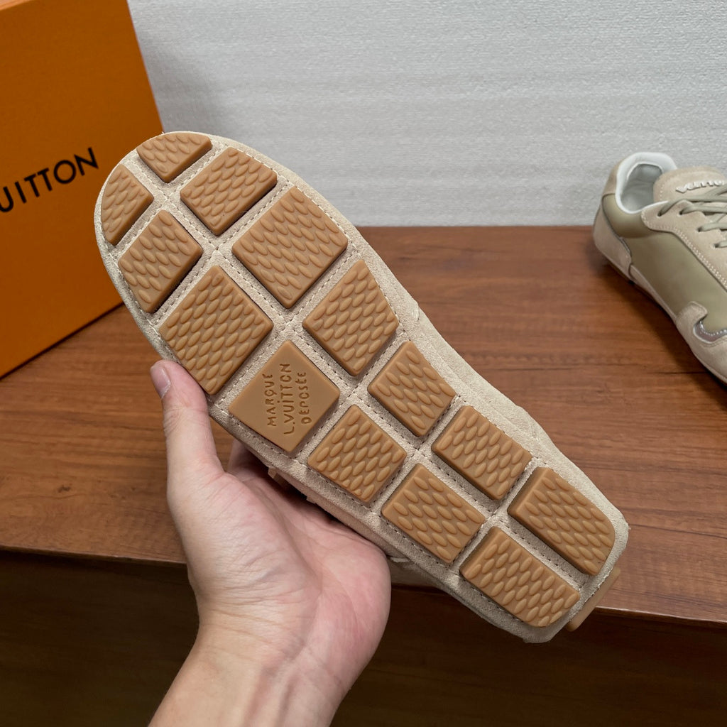 Кросівки Louis Vuitton з натуральної замші