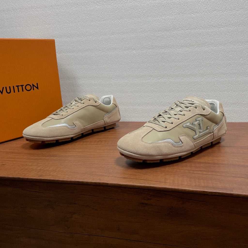 Кросівки Louis Vuitton з натуральної замші