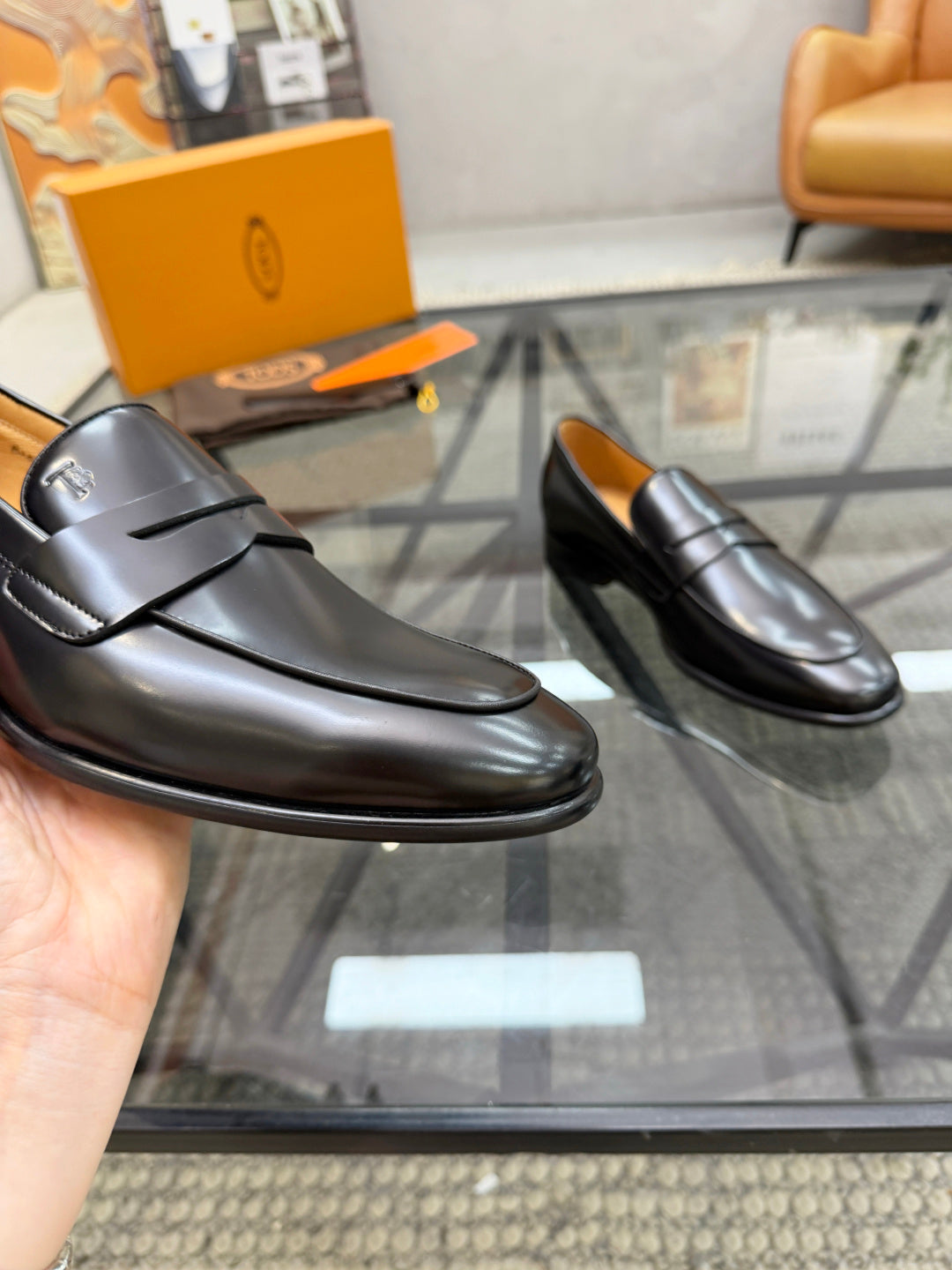 Ділові шкіряні лофери Tod's