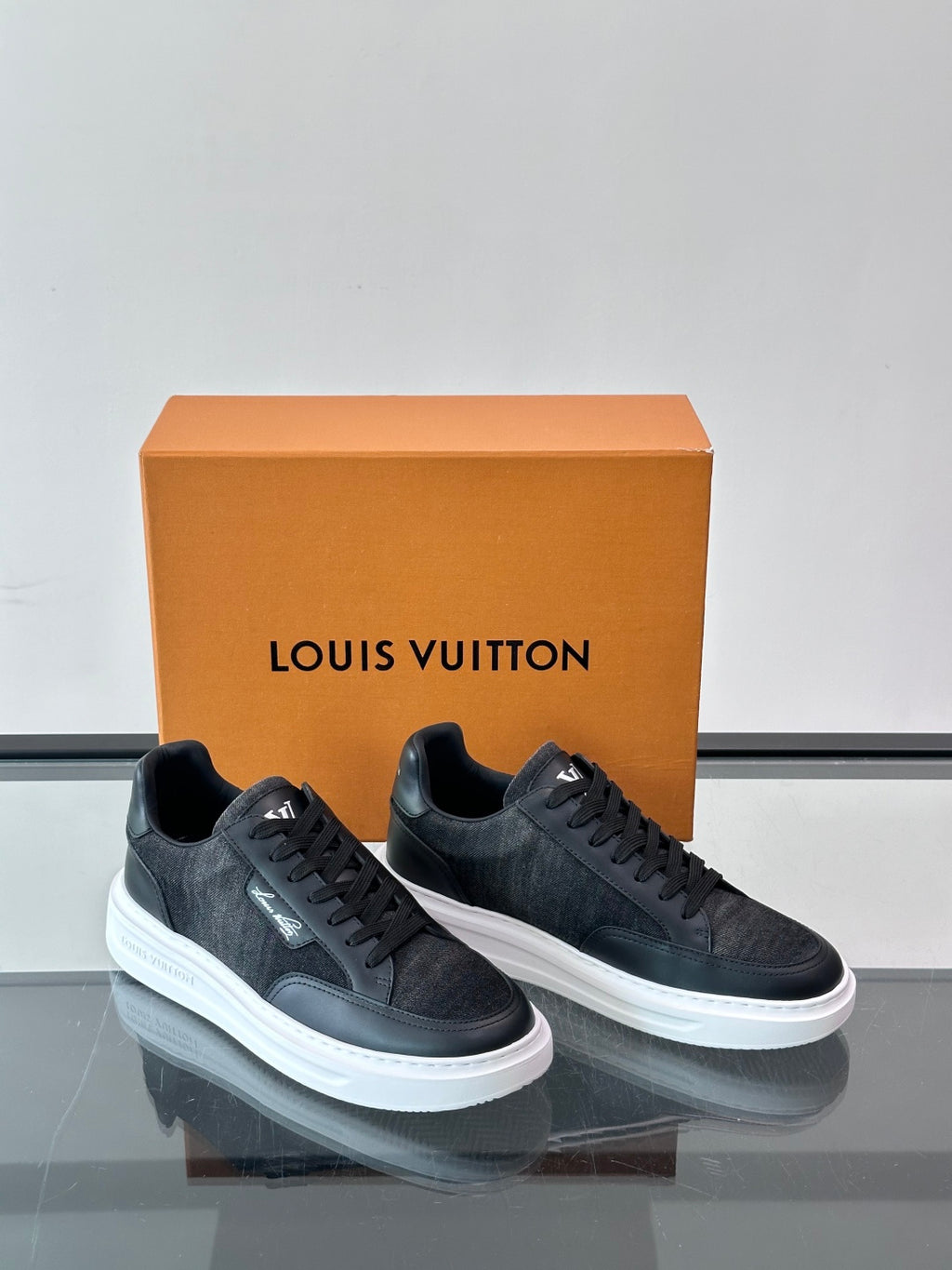 Масивні Кросівки Louis Vuitton з натуральної шкіри та деніму