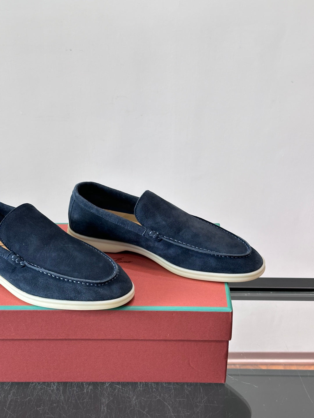 Замшеві лофери Loro Piana Summer Walk