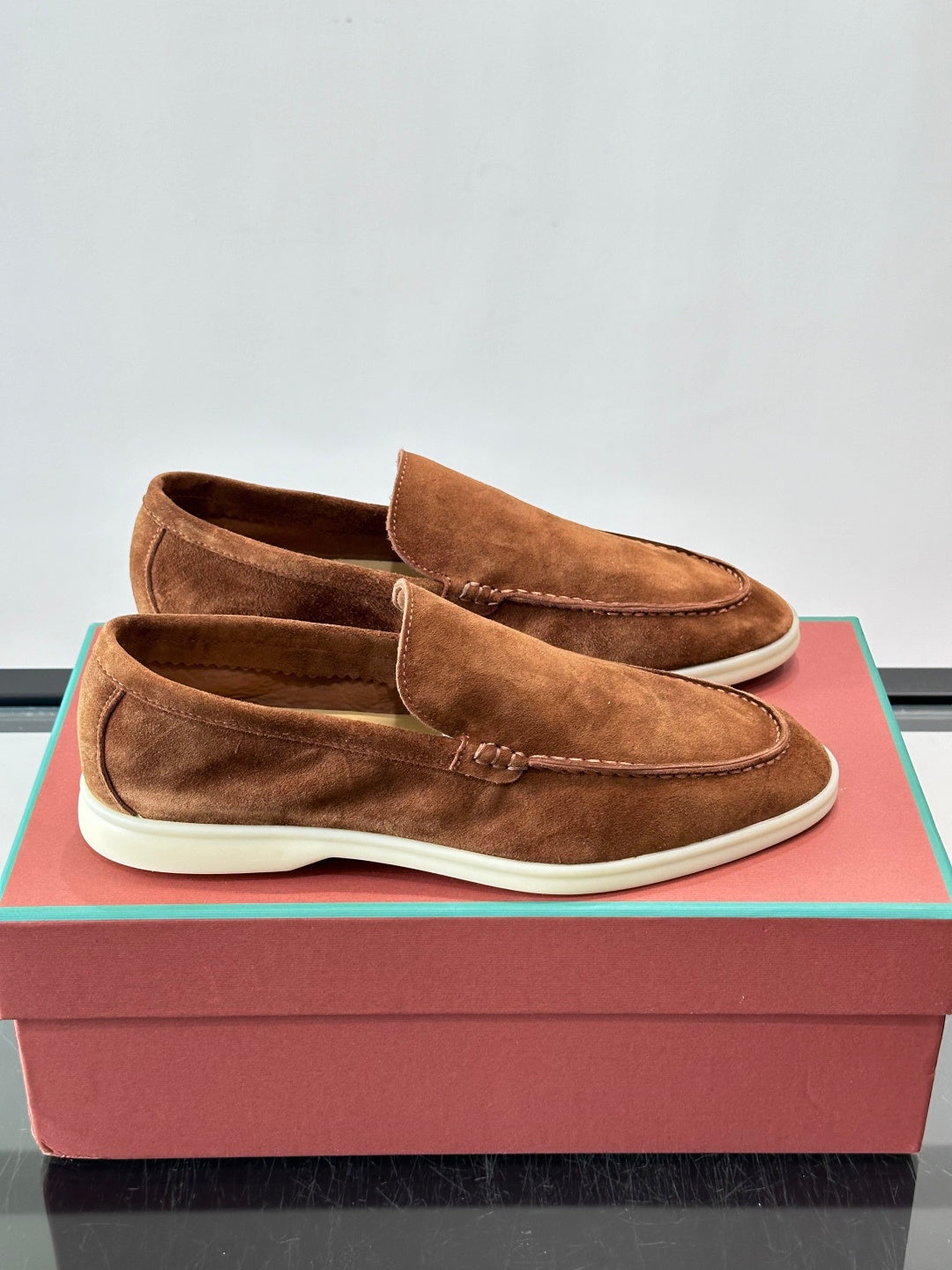 Замшеві лофери Loro Piana Summer Walk