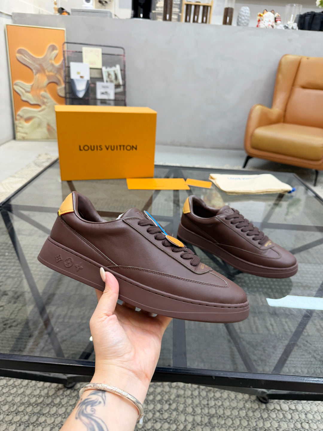 Динамічні шкіряні кросівки Louis Vuitton