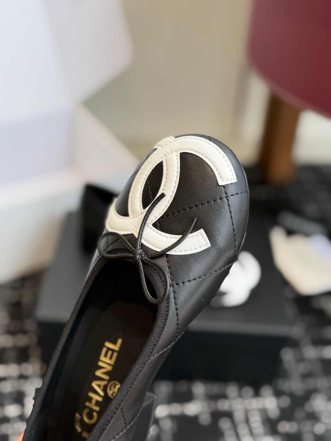 Жіночі лаконічні шкіряні балетки Chanel Ballet