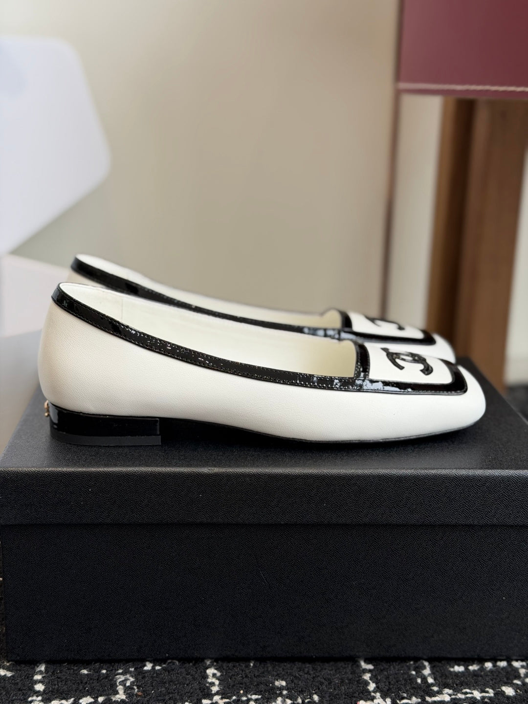 Жіночі елегантні шкіряні туфлі Chanel