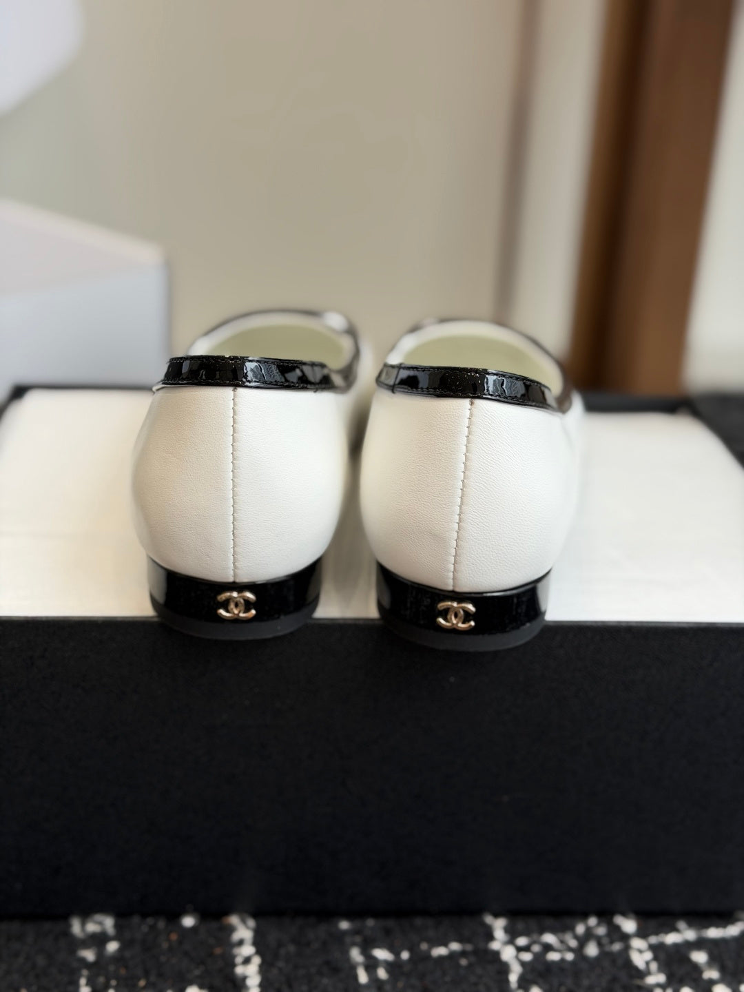 Жіночі елегантні шкіряні туфлі Chanel