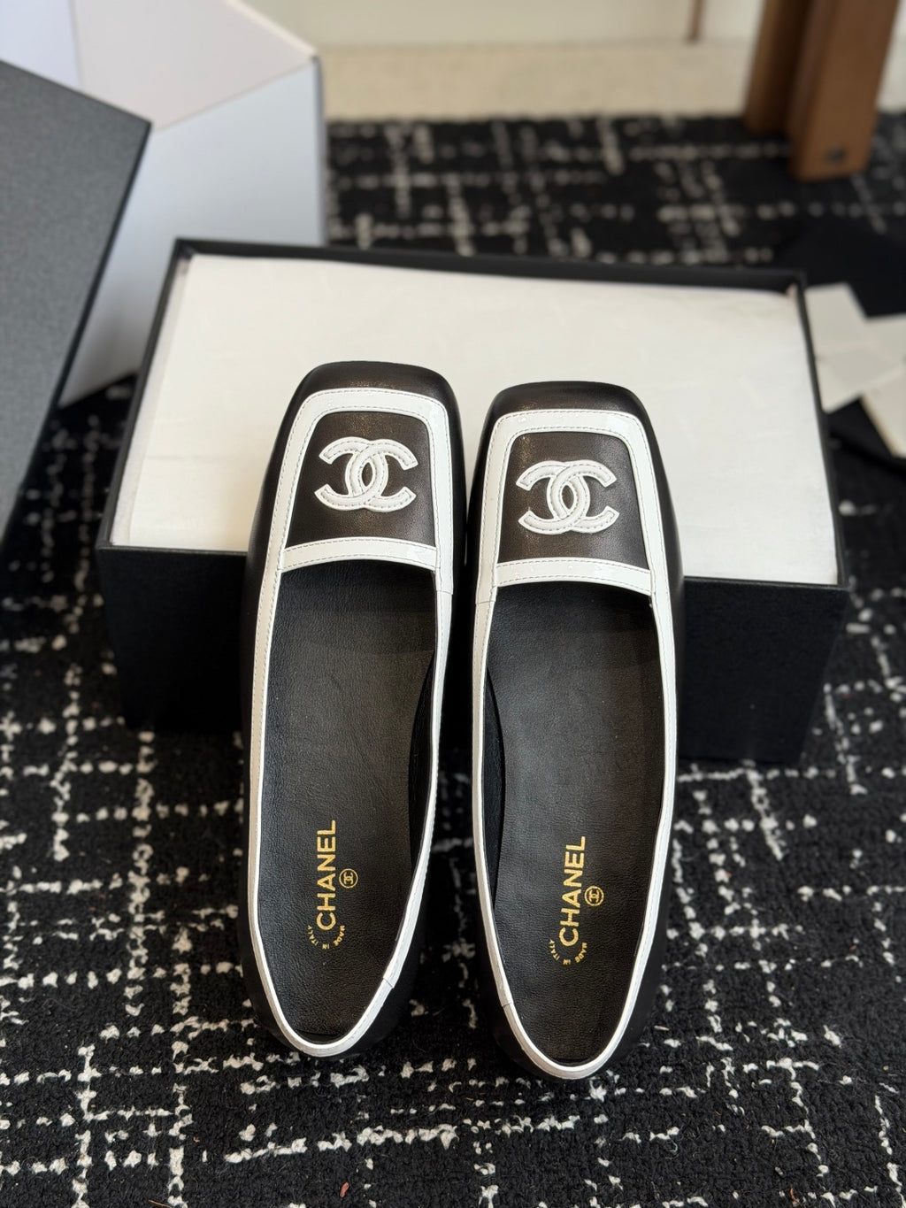 Жіночі елегантні шкіряні туфлі Chanel
