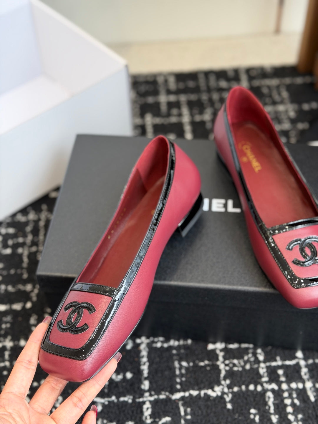 Жіночі елегантні шкіряні туфлі Chanel