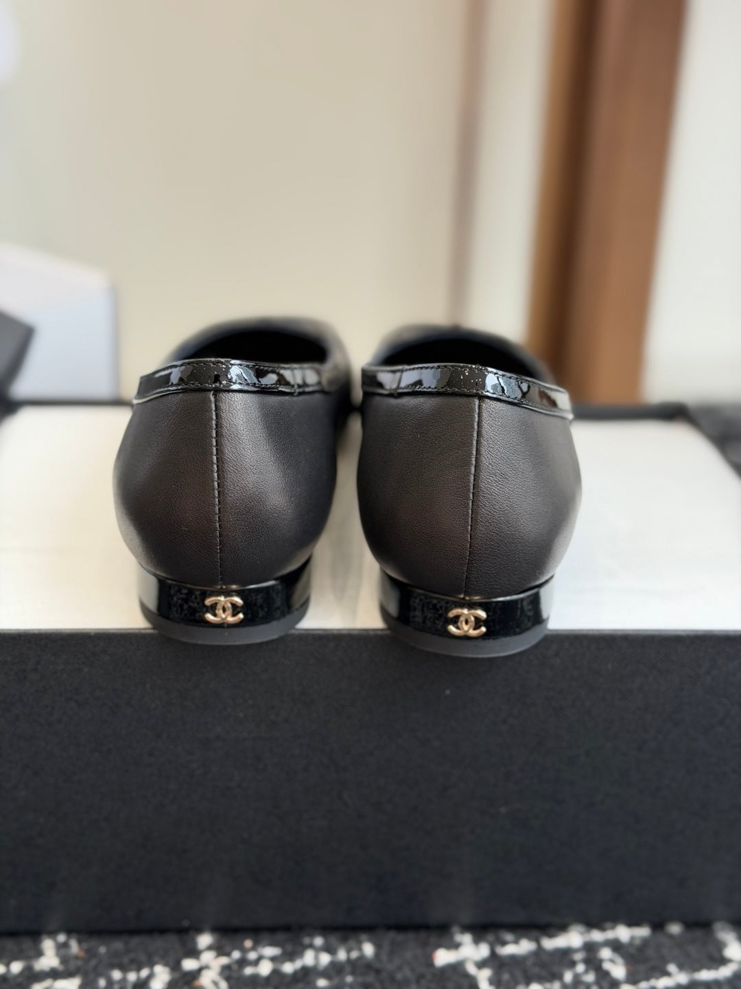 Жіночі елегантні шкіряні туфлі Chanel