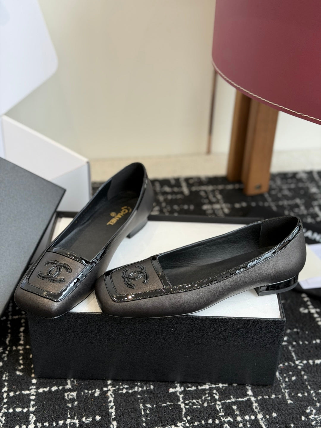 Жіночі елегантні шкіряні туфлі Chanel