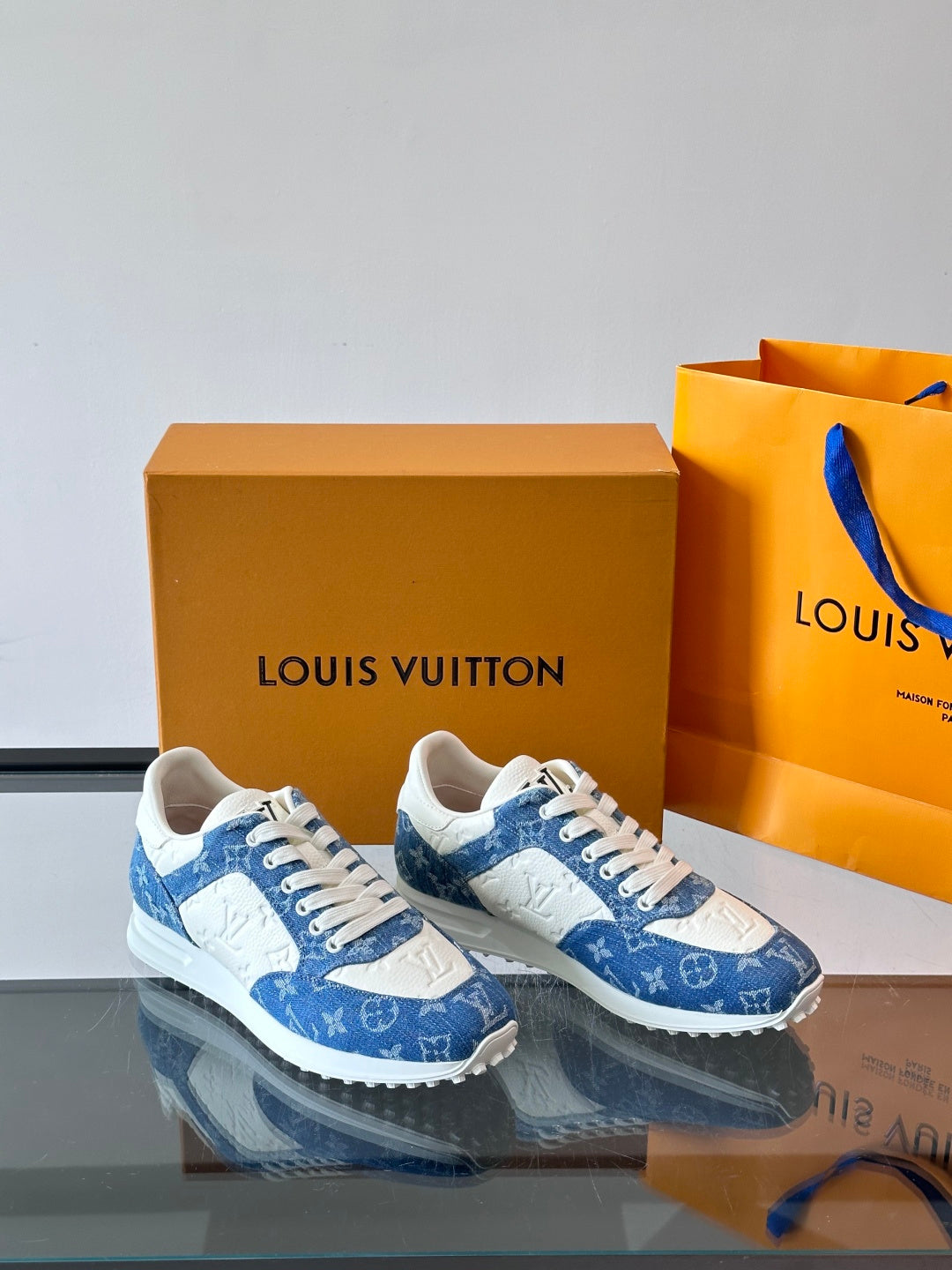 Кросівки Louis Vuitton