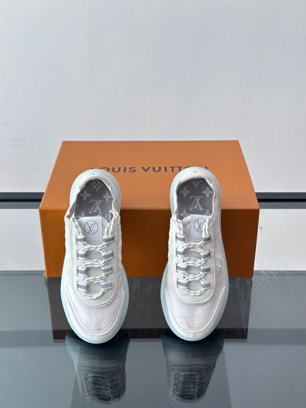 Кросівки Louis Vuitton