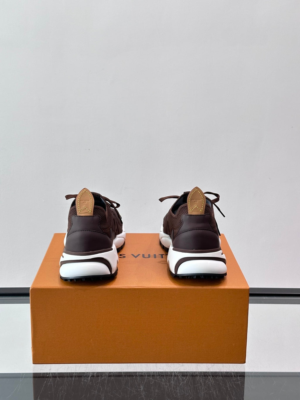 Кросівки Louis Vuitton Run Away з текстилю