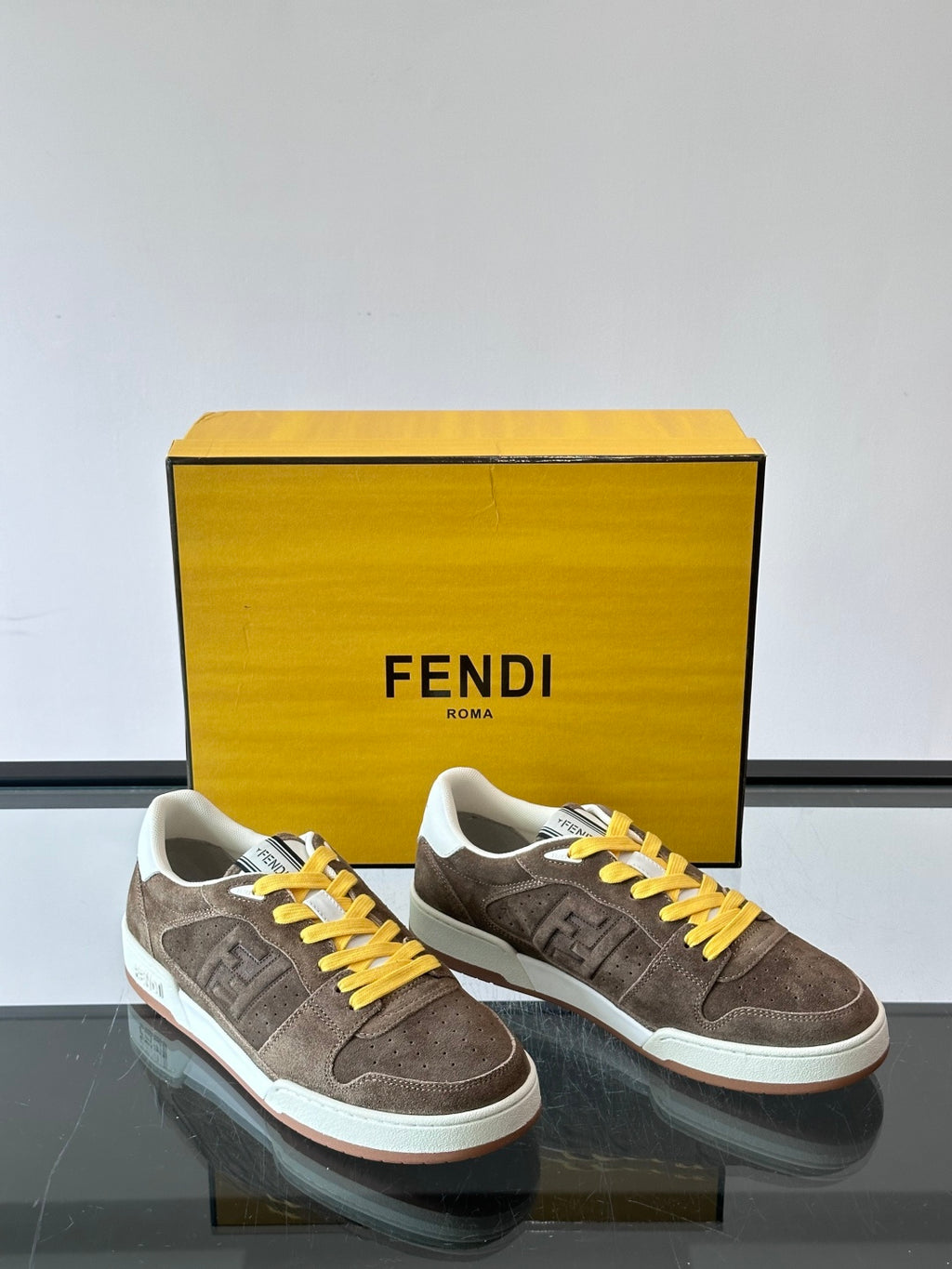 Шкіряні кросівки Fendi Match