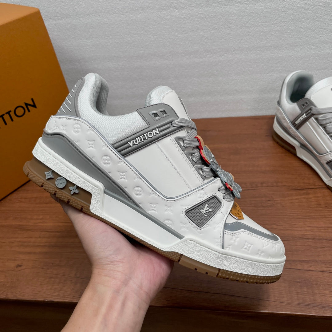 Кросівки з натуральної шкіри Louis Vuitton Trainer — біло-сірі