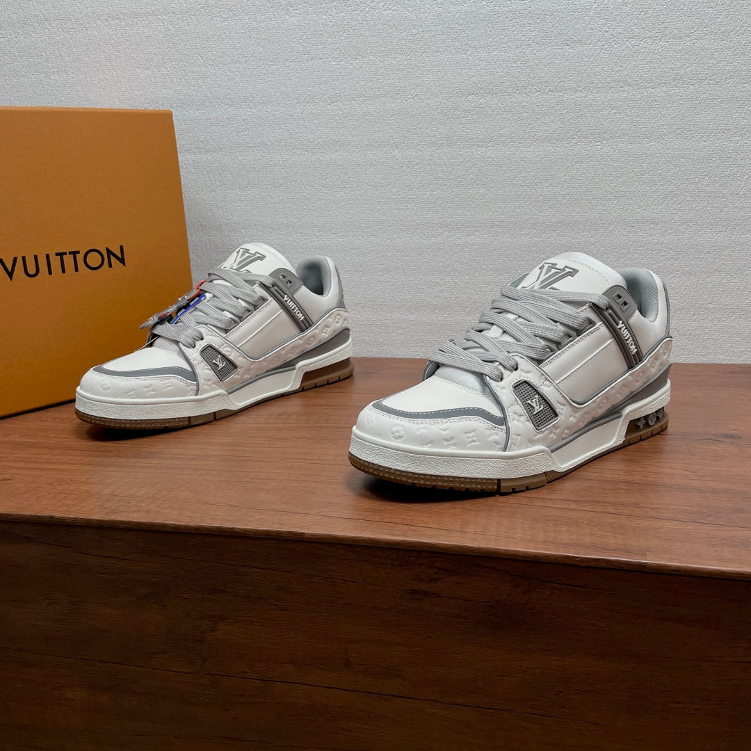 Кросівки з натуральної шкіри Louis Vuitton Trainer — біло-сірі