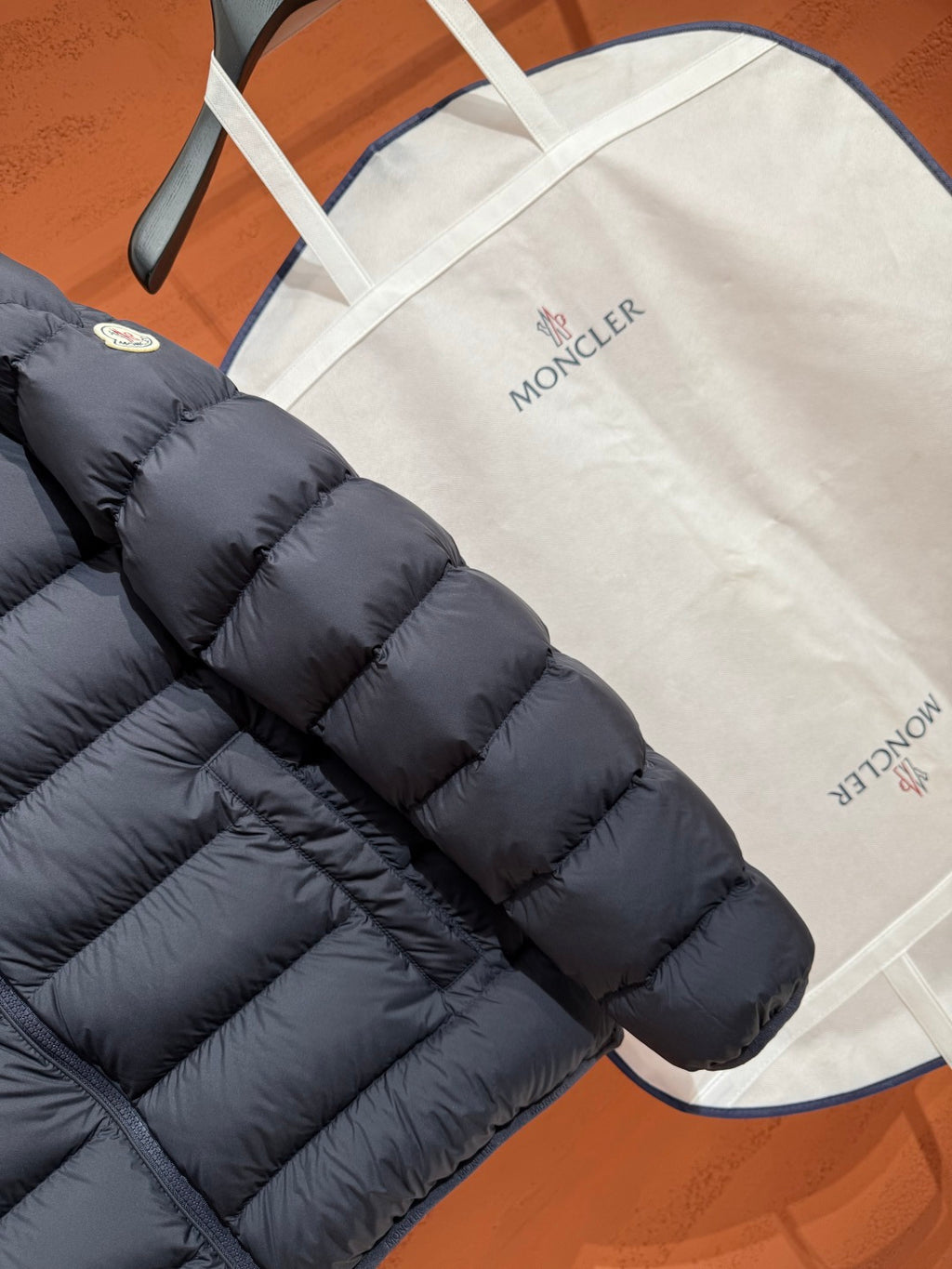 Пухова куртка Moncler, графітова — фото 4