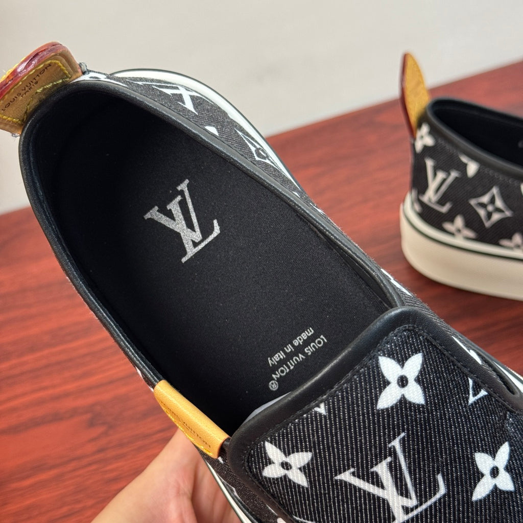 Сліпони з натуральної шкіри та текстилю Louis Vuitton LAGOON — чорні