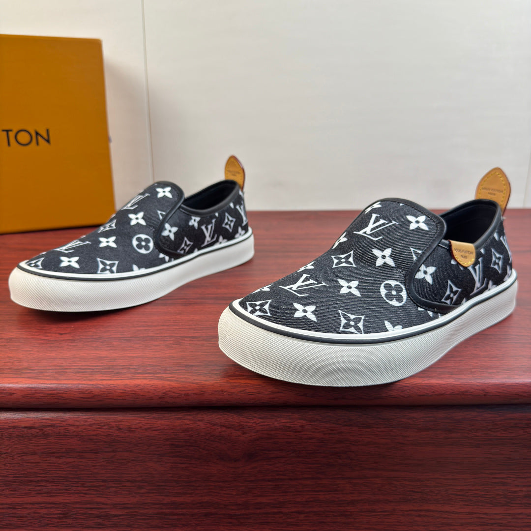 Сліпони з натуральної шкіри та текстилю Louis Vuitton LAGOON — чорні