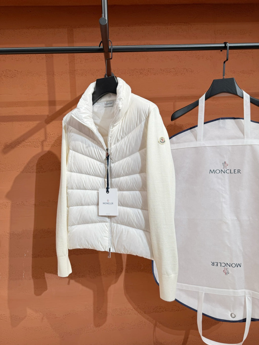 Пуховий кардиган Moncler, білий — фото 7