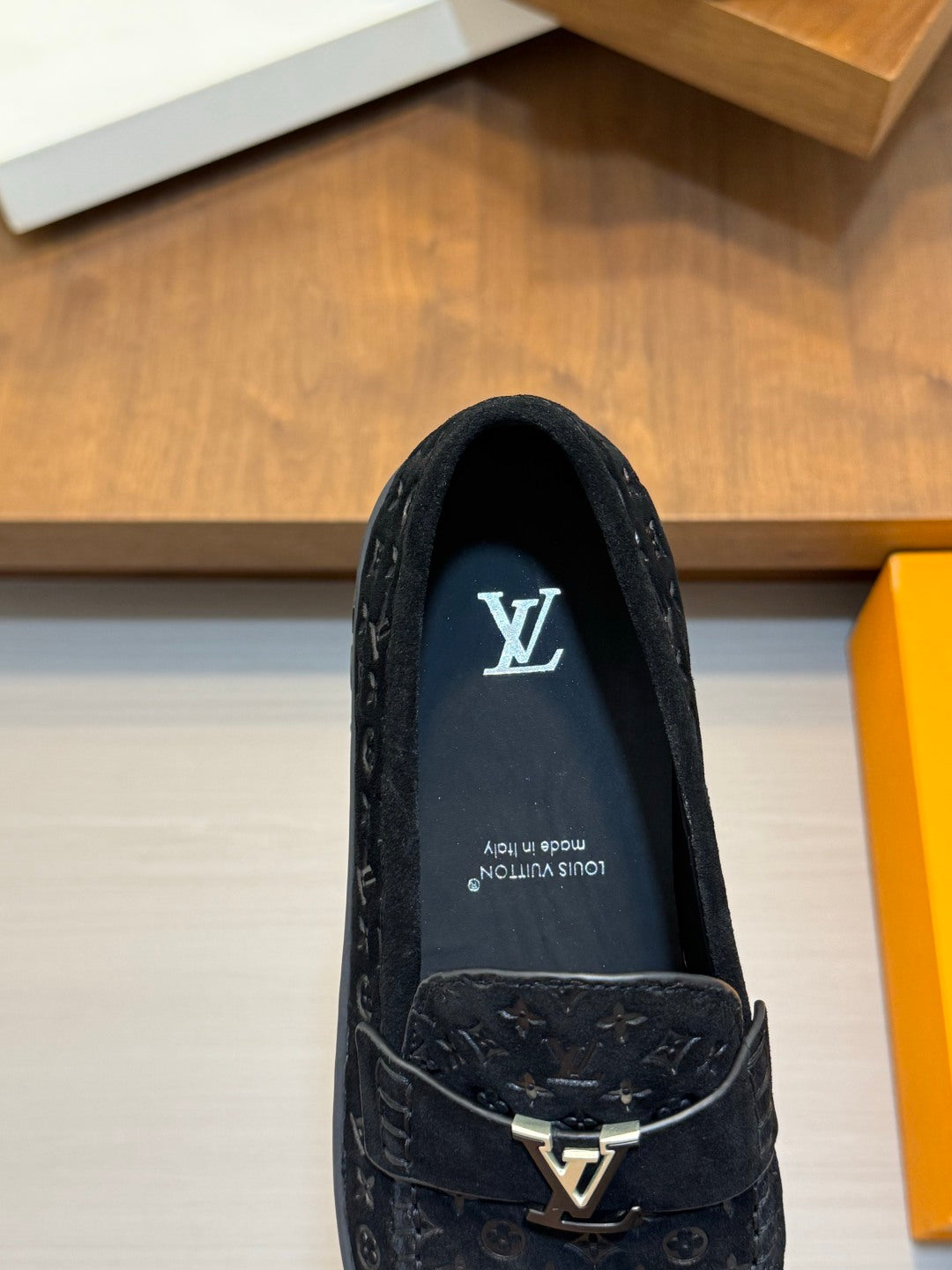 Кросівки з натуральної шкіри та текстилю Louis Vuitton