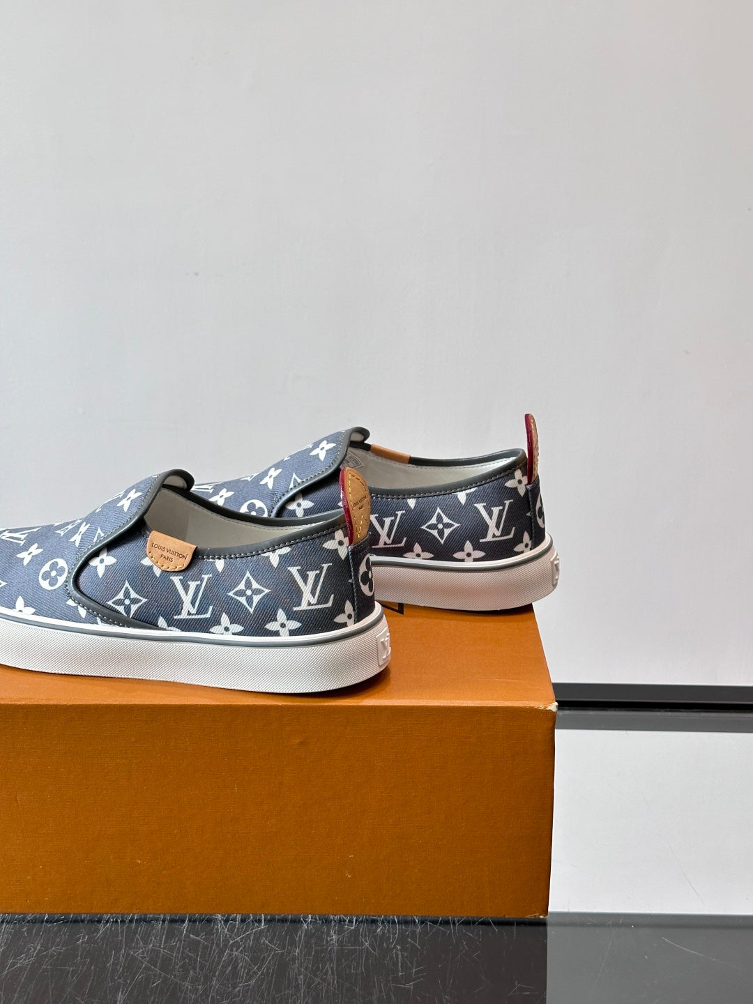 Сліпони з текстилю Louis Vuitton × Vans