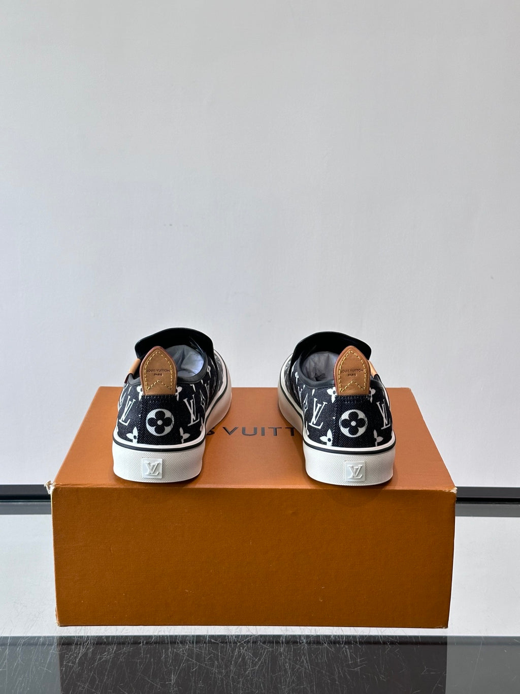 Сліпони з текстилю Louis Vuitton × Vans