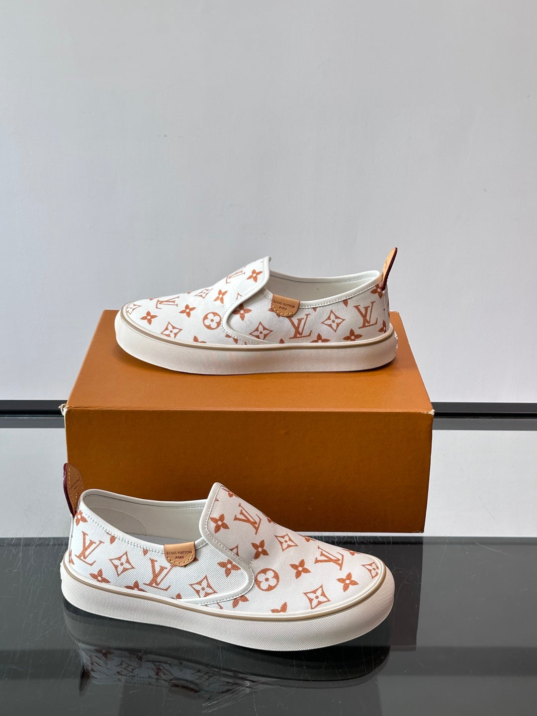 Сліпони з текстилю Louis Vuitton × Vans