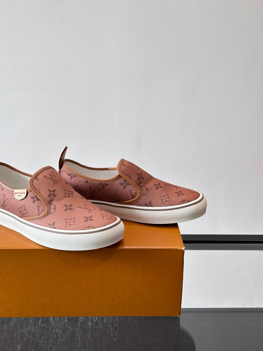 Сліпони з текстилю Louis Vuitton × Vans