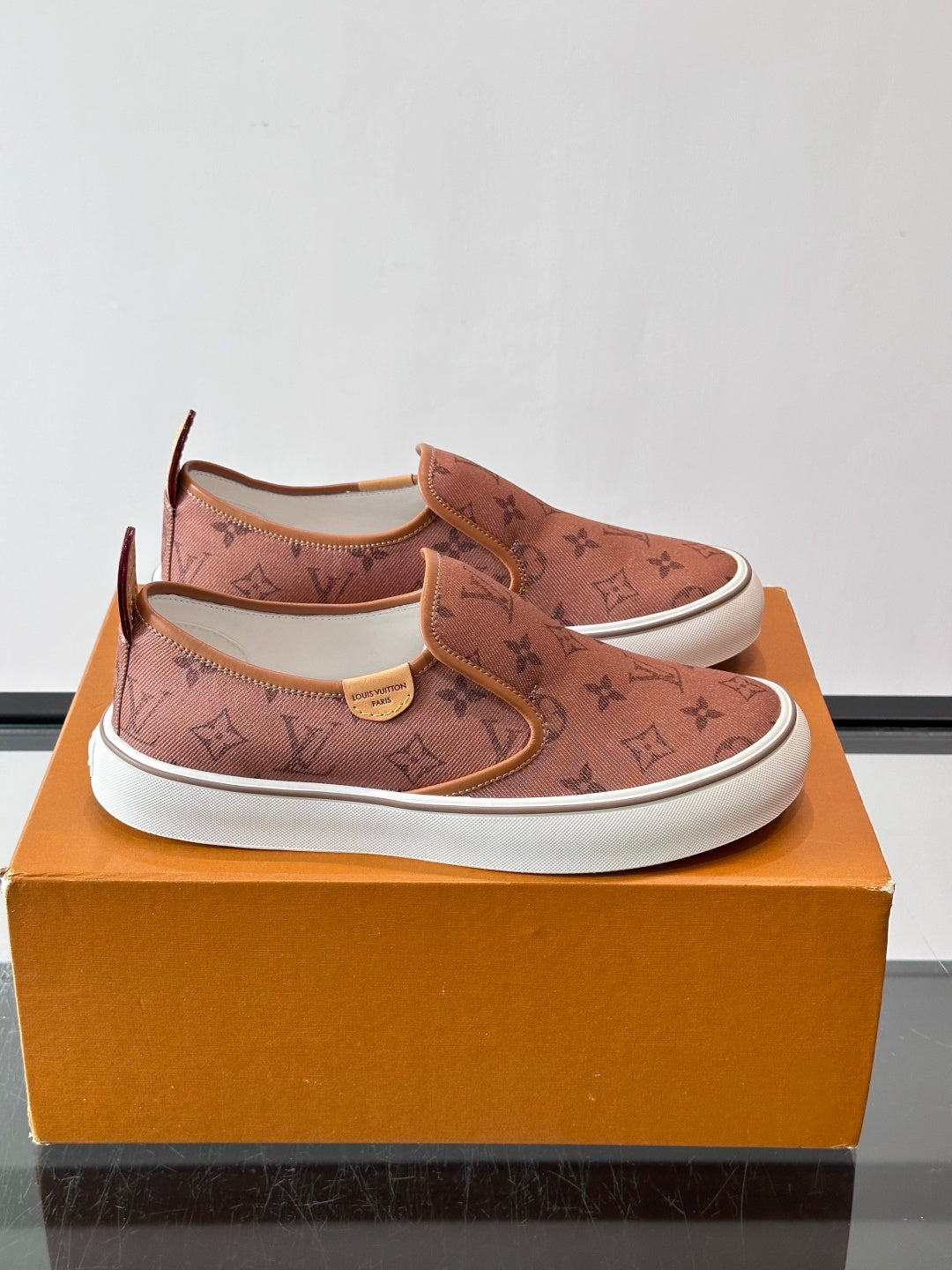 Сліпони з текстилю Louis Vuitton × Vans