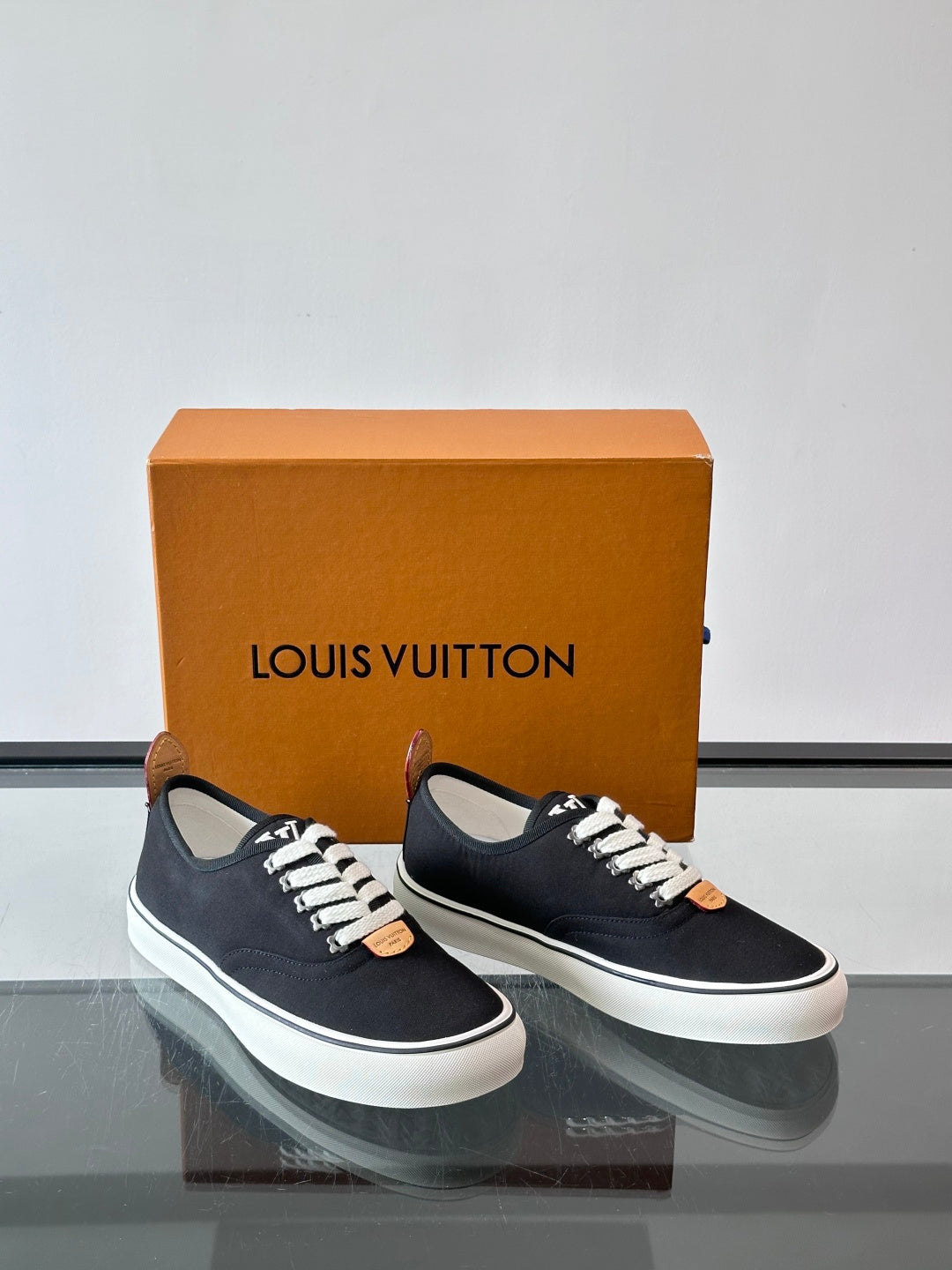 Кеди з натуральної шкіри та текстилю Louis Vuitton LAGOON