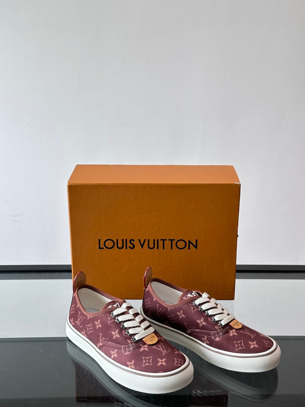 Кросівки з натуральної шкіри Louis Vuitton Archlight