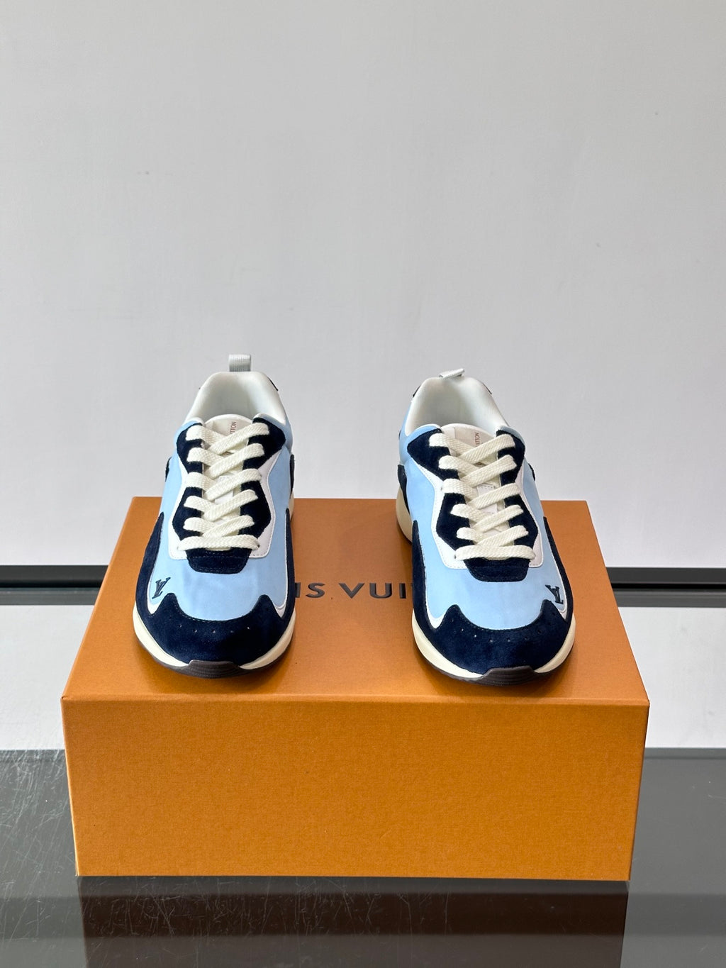 Кросівки з натуральної замші та текстилю Louis Vuitton Drop 370