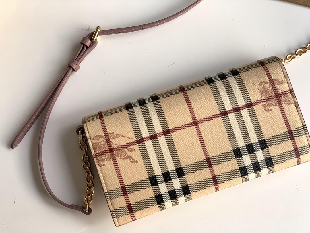 Гаманець Burberry Haymarket зі шкіри — фото 4