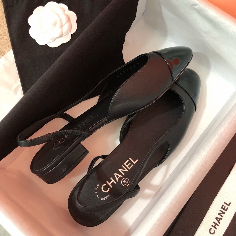 Жіночі зручні шкіряні сандалі Chanel