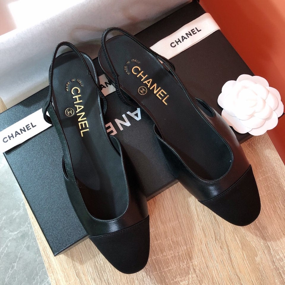 Жіночі зручні шкіряні сандалі Chanel