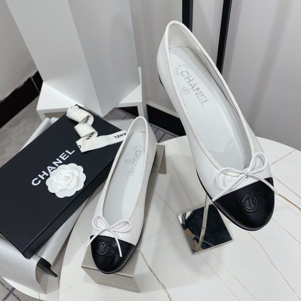Жіночі лаконічні шкіряні балетки Chanel Ballet рожеві