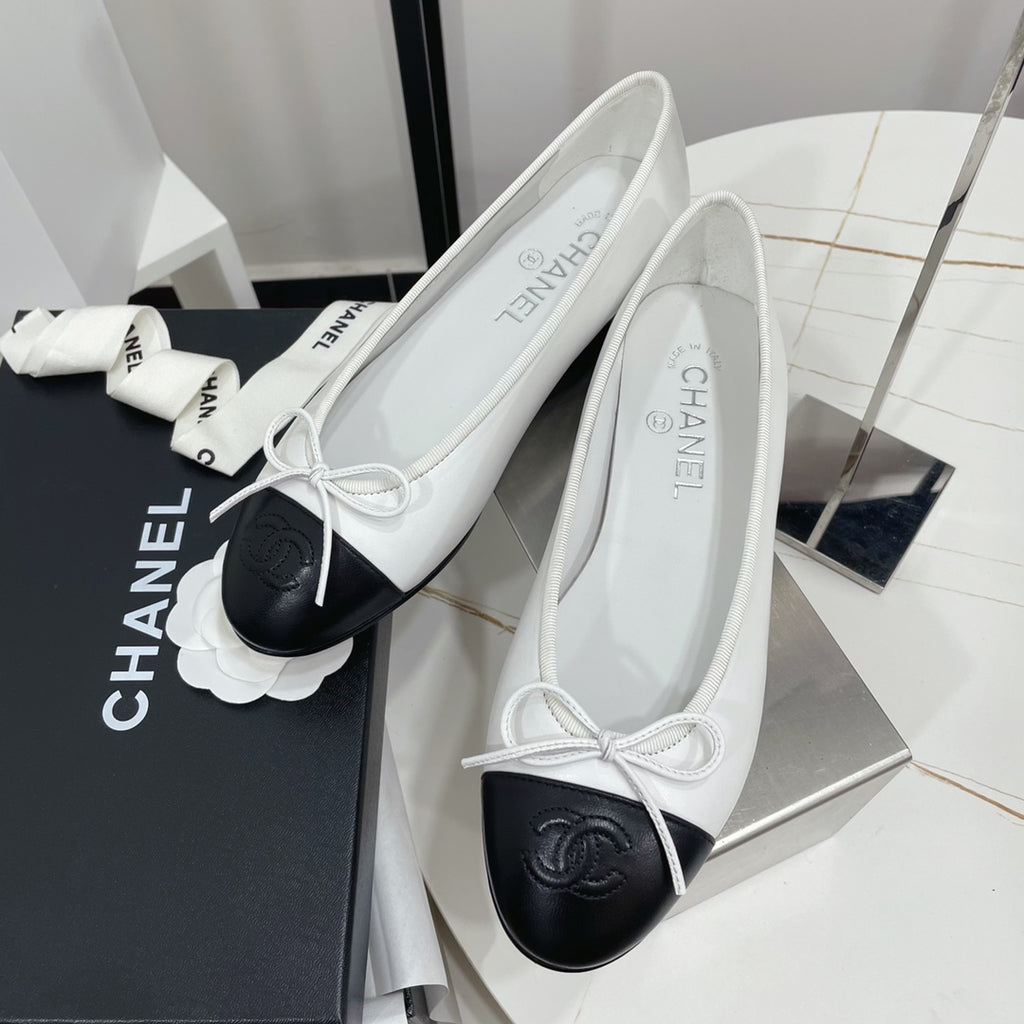 Жіночі лаконічні шкіряні балетки Chanel Ballet рожеві
