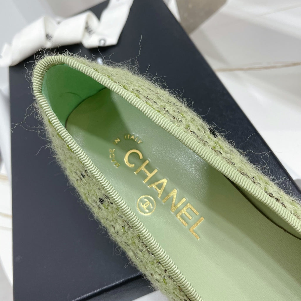 Жіночі лаконічні шкіряні балетки Chanel Ballet рожеві