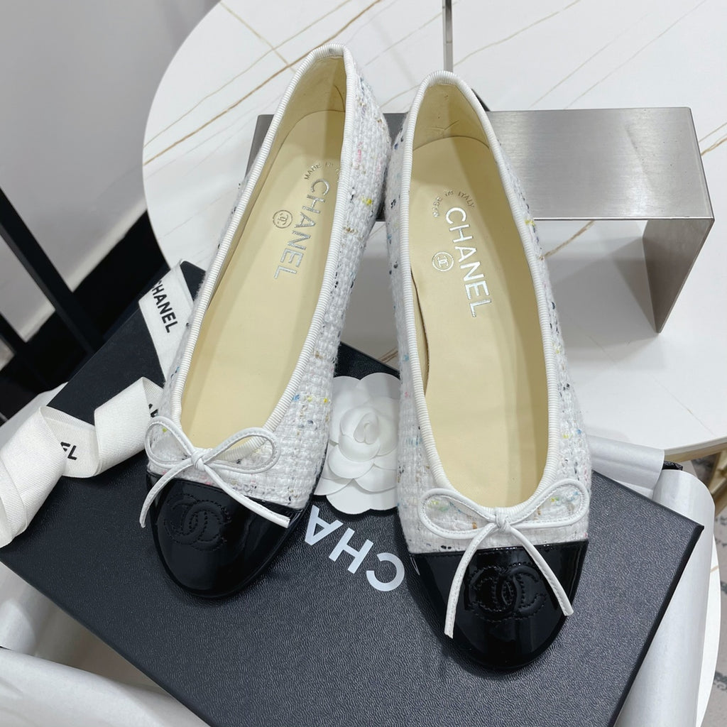 Жіночі лаконічні шкіряні балетки Chanel Ballet рожеві