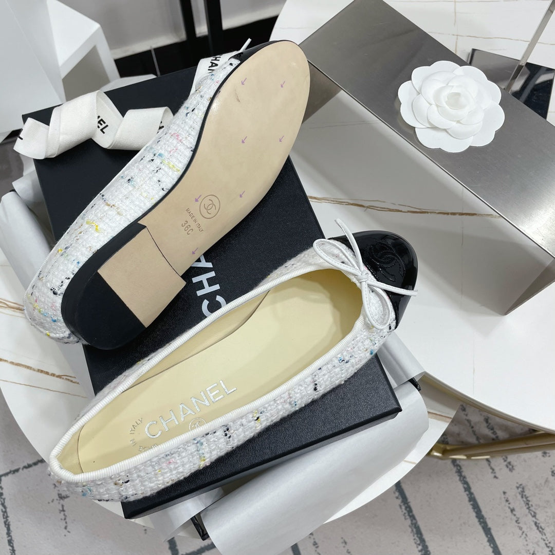 Жіночі лаконічні шкіряні балетки Chanel Ballet рожеві