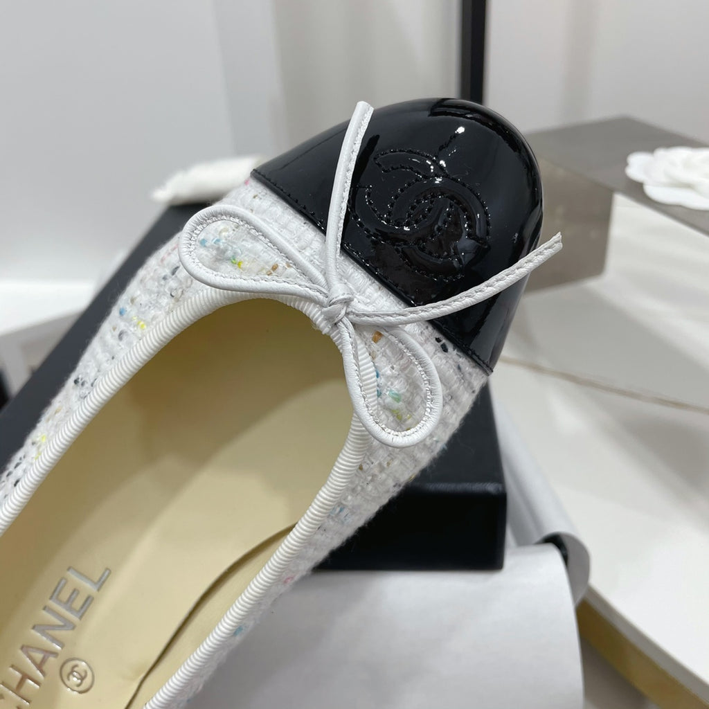 Жіночі лаконічні шкіряні балетки Chanel Ballet рожеві