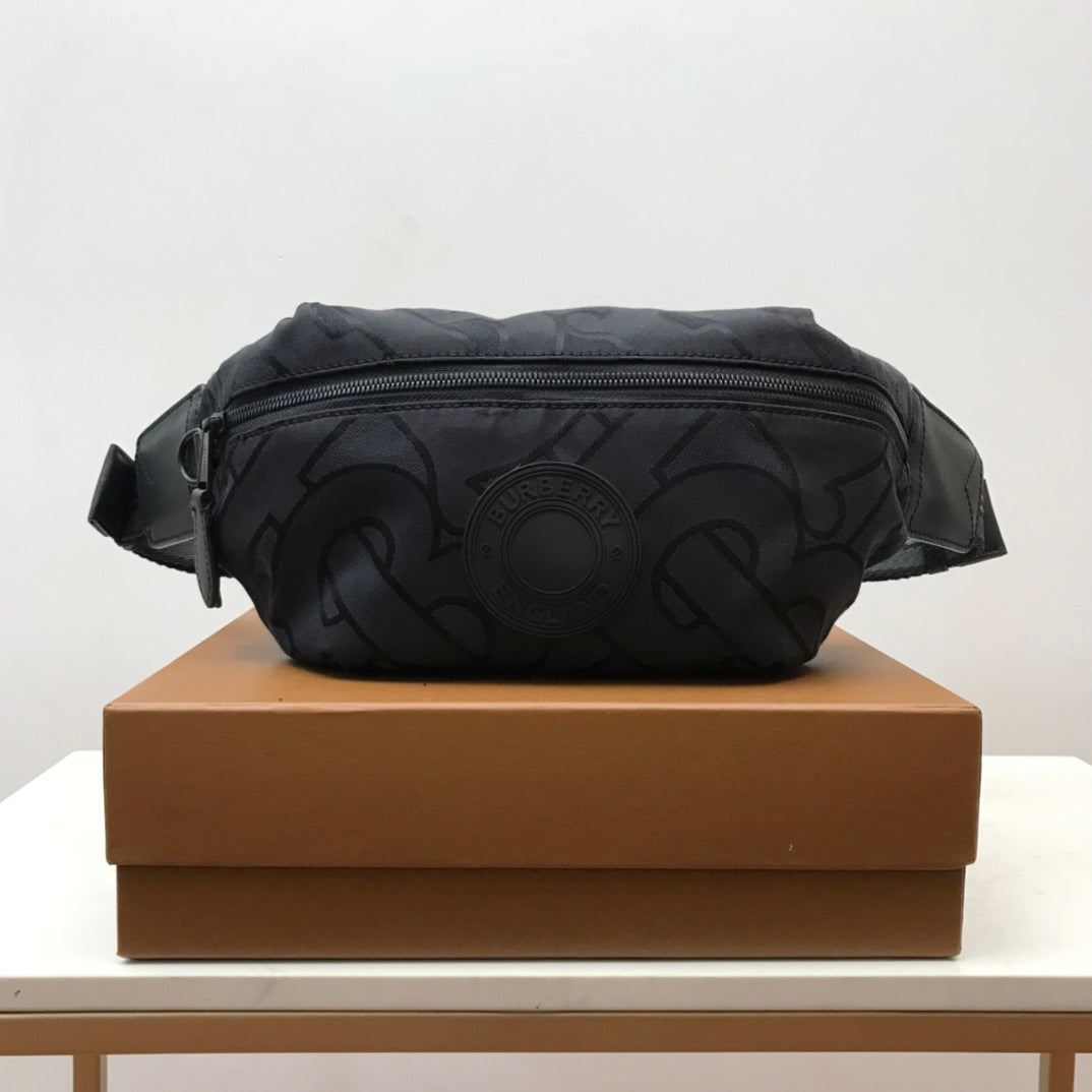Поясна сумка Burberry з текстилю — фото 1