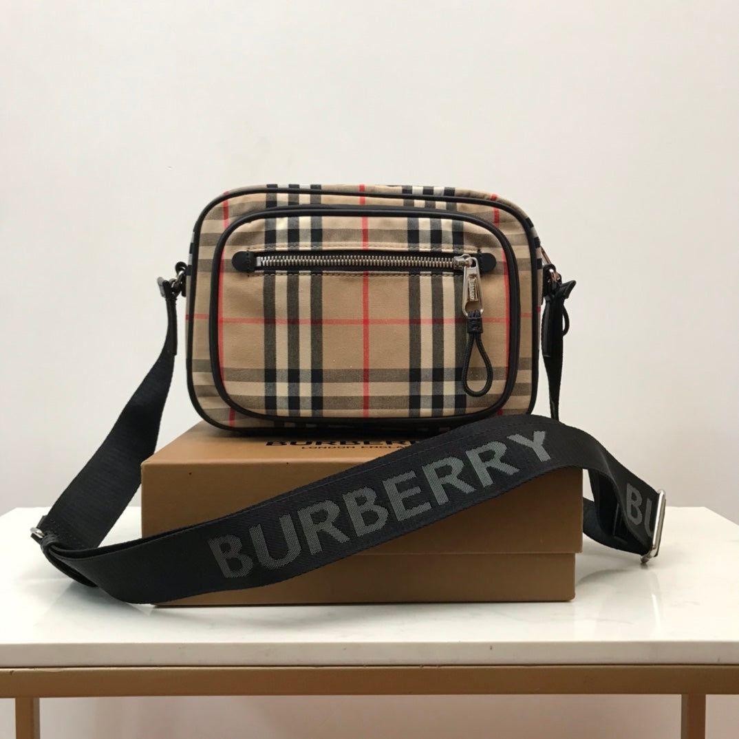 Сумка через плече Burberry Vintage — фото 1