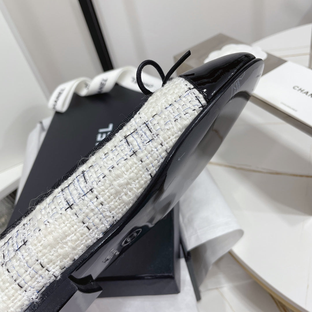 Жіночі лаконічні шкіряні балетки Chanel Ballet рожеві